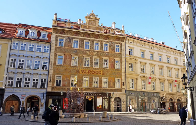 vj rott gebouw in Praag