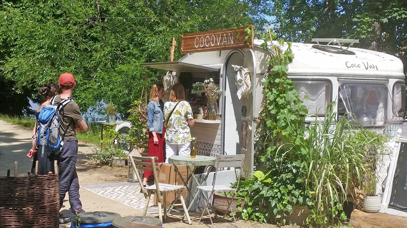 caravan converted to a cafe