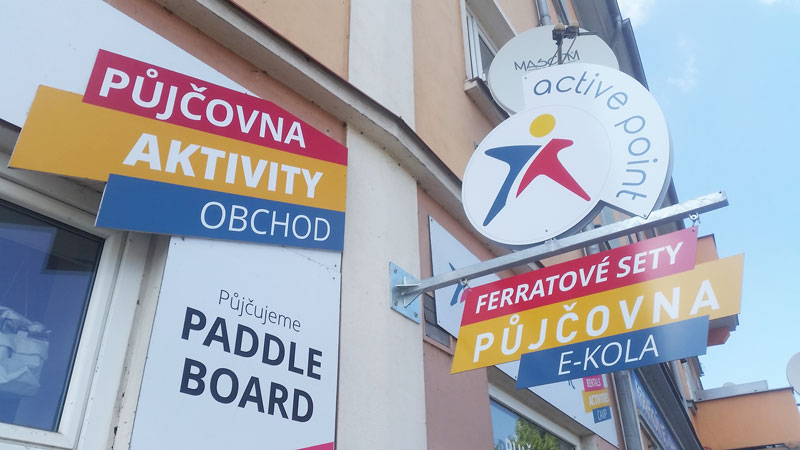 signs for hiring sports equipment in czech