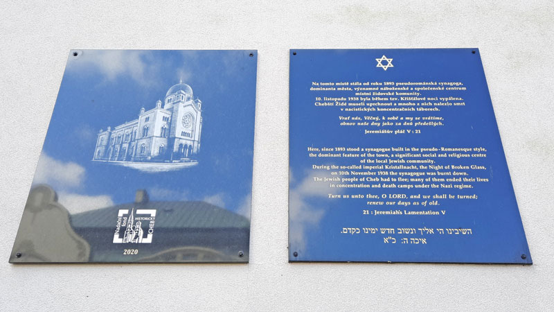 plaque showing the synagogue and its location in hradebni street before its destruction in 1938