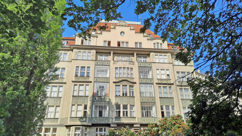 a building from 1911 in prague with jewish decoration