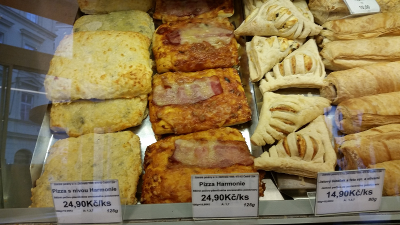 pekarstvi selling pizza and baked snacks