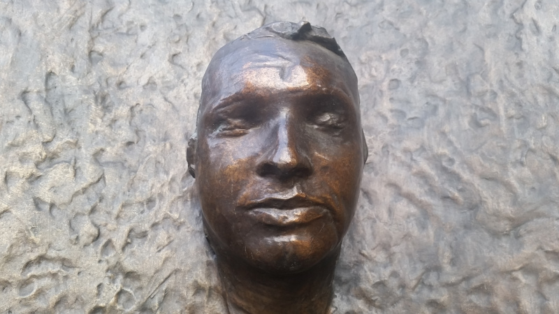 jan palach bronze death mask